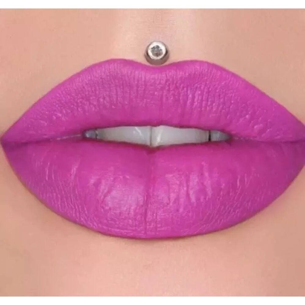 JEFFREE STAR COSMETICS - VELVET TRAP LIPSTICK "ALWAYS FAITHFUL"
